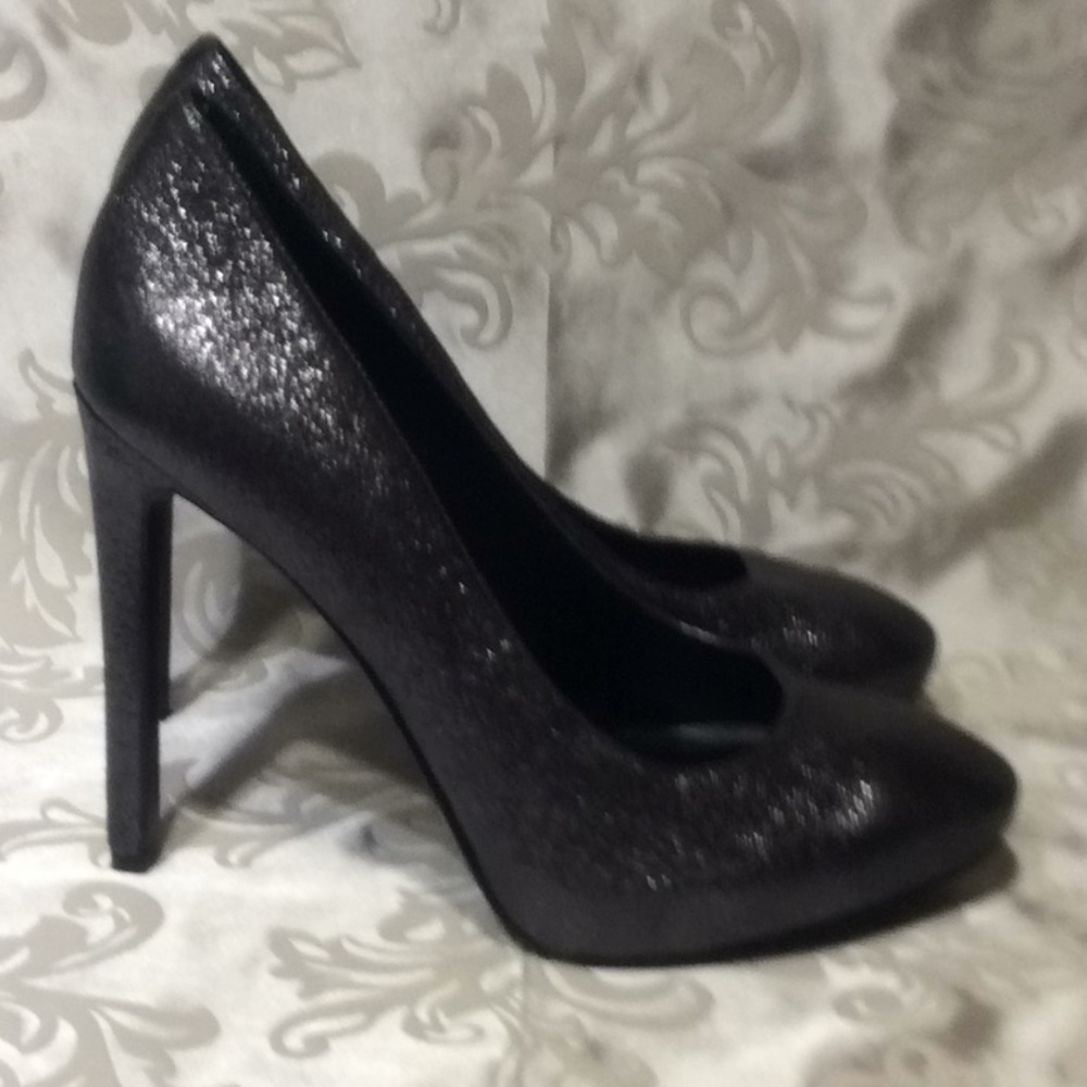 Nine West Black Heels - Picture 2 of 7